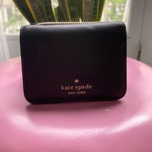 Kate Spade Jackson Small Trifold Continental Wallet